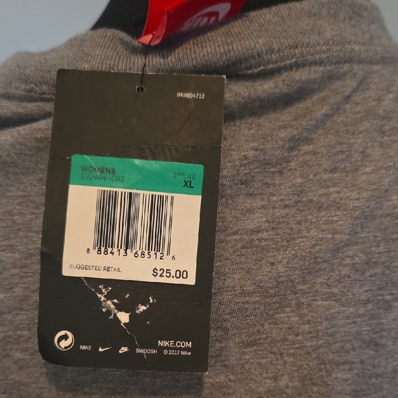 Nike Gray Tee with Blue Graphic - Picture 4 of 4